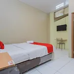Reddoorz Near Bg Junction Surabaya